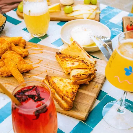 מלון Rosa Boutique - Centre Gare 3*