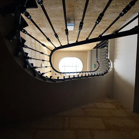 Rosa Boutique - Centre Gare 3*