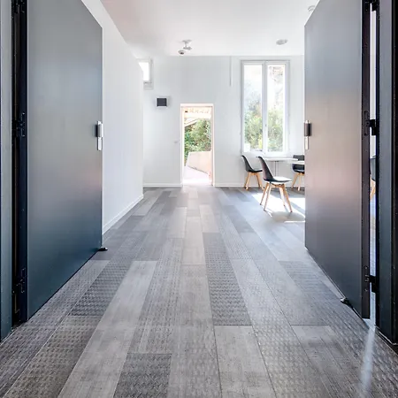 Otel Rosa - Centre Gare Saint Jean 3*