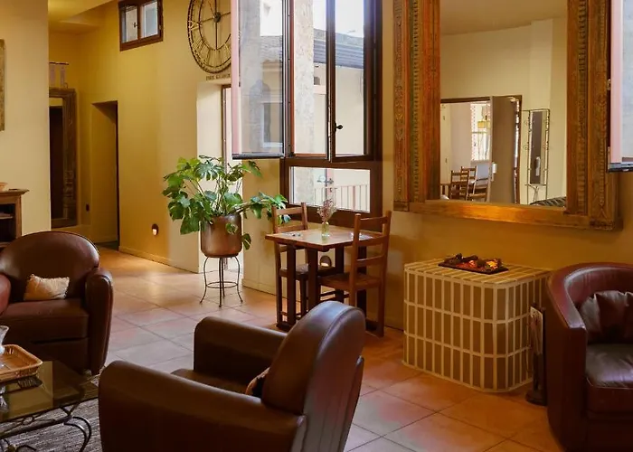 Otel Rosa - Centre Gare Saint Jean 3*